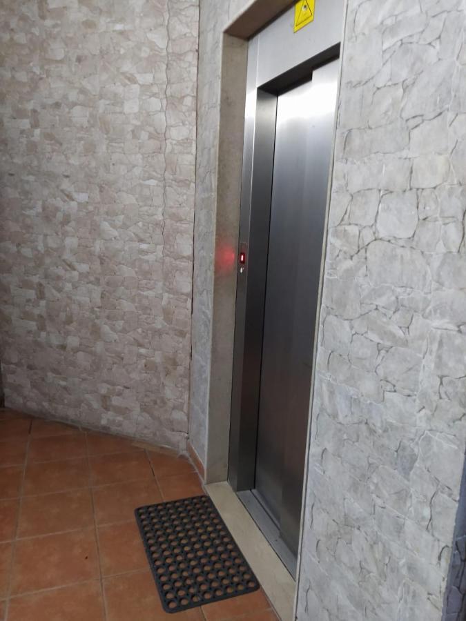 Jozi Kaiser Apartment 1 Дуррес Екстер'єр фото