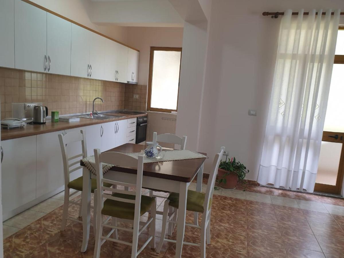 Jozi Kaiser Apartment 1 Дуррес Екстер'єр фото